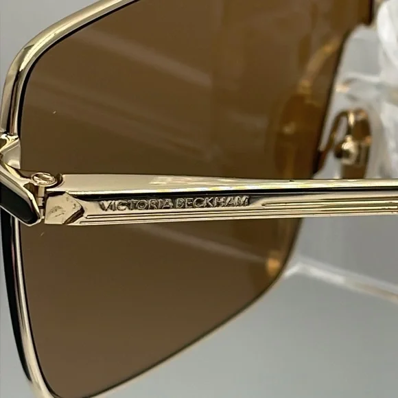 Victoria Beckham VB238S Oversized Shield Sunglasses Brown